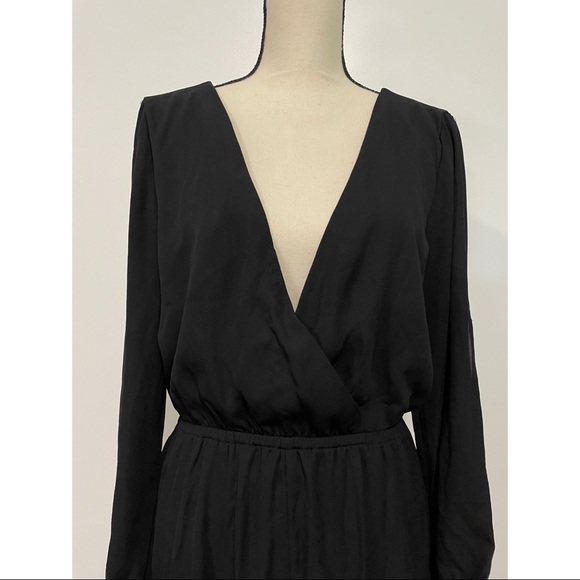 *SOLD* Ya Los Angeles Chiffon Long Sleeves Romper Shorts Cut Out Black Size L - Picture 2 of 7